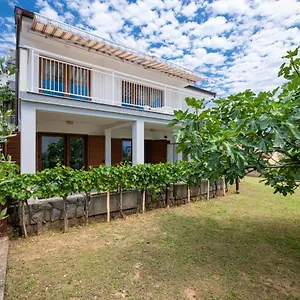apartments-vjeko-krk-island.primorje-gorskikotar.com/